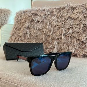 Gucci unisex sunglasses